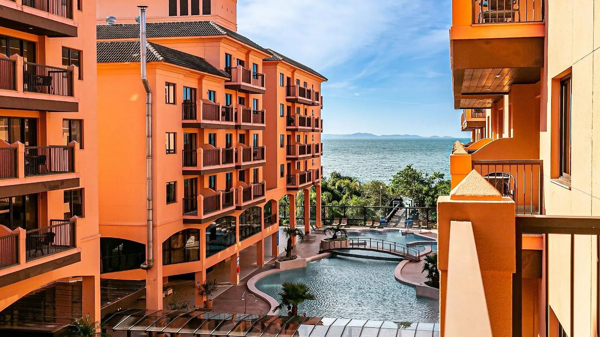 Resort pé na areia - Suítes JBVTOP Florianópolis Brasil
