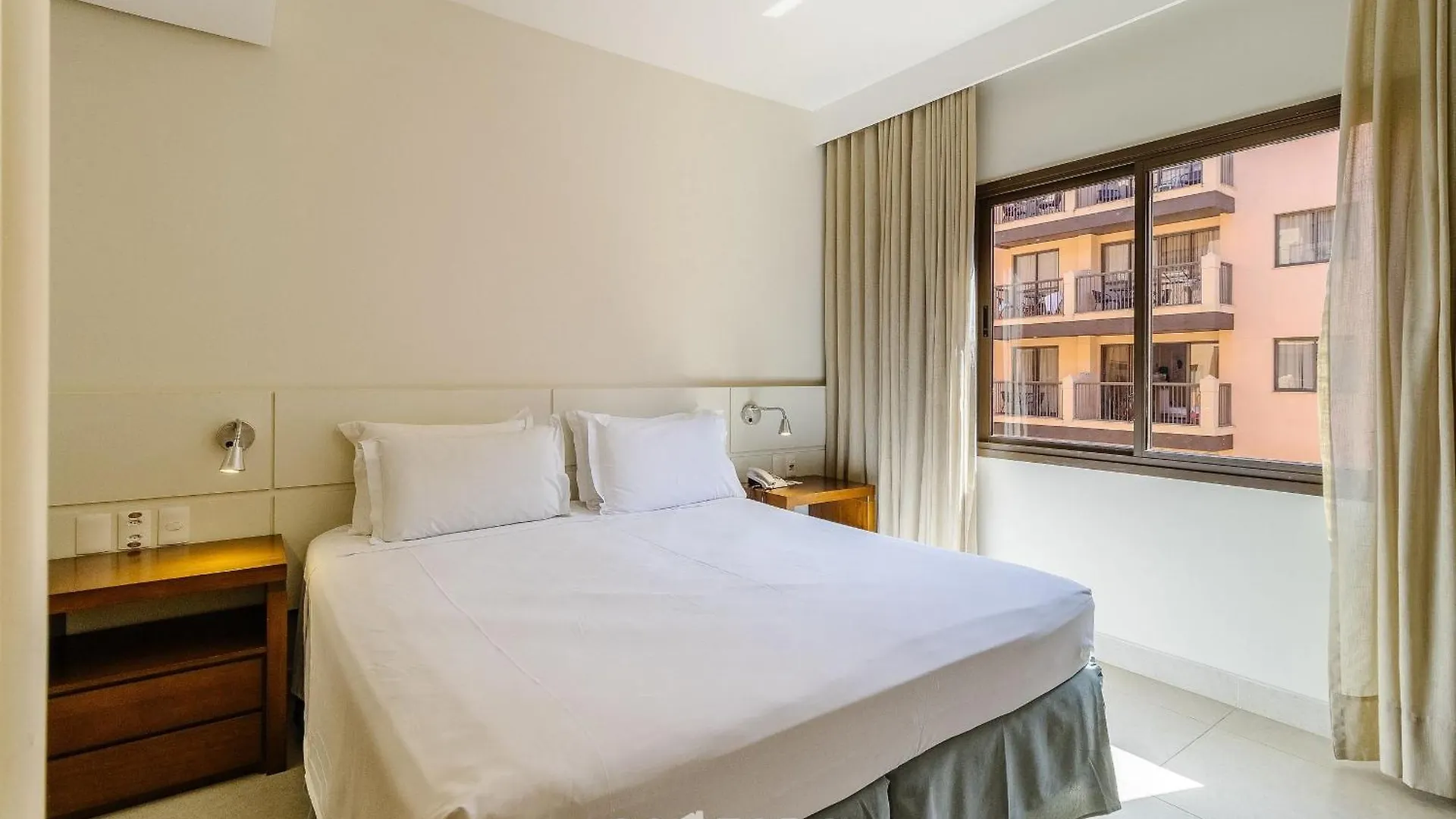 Resort pé na areia - Suítes JBVTOP Florianópolis