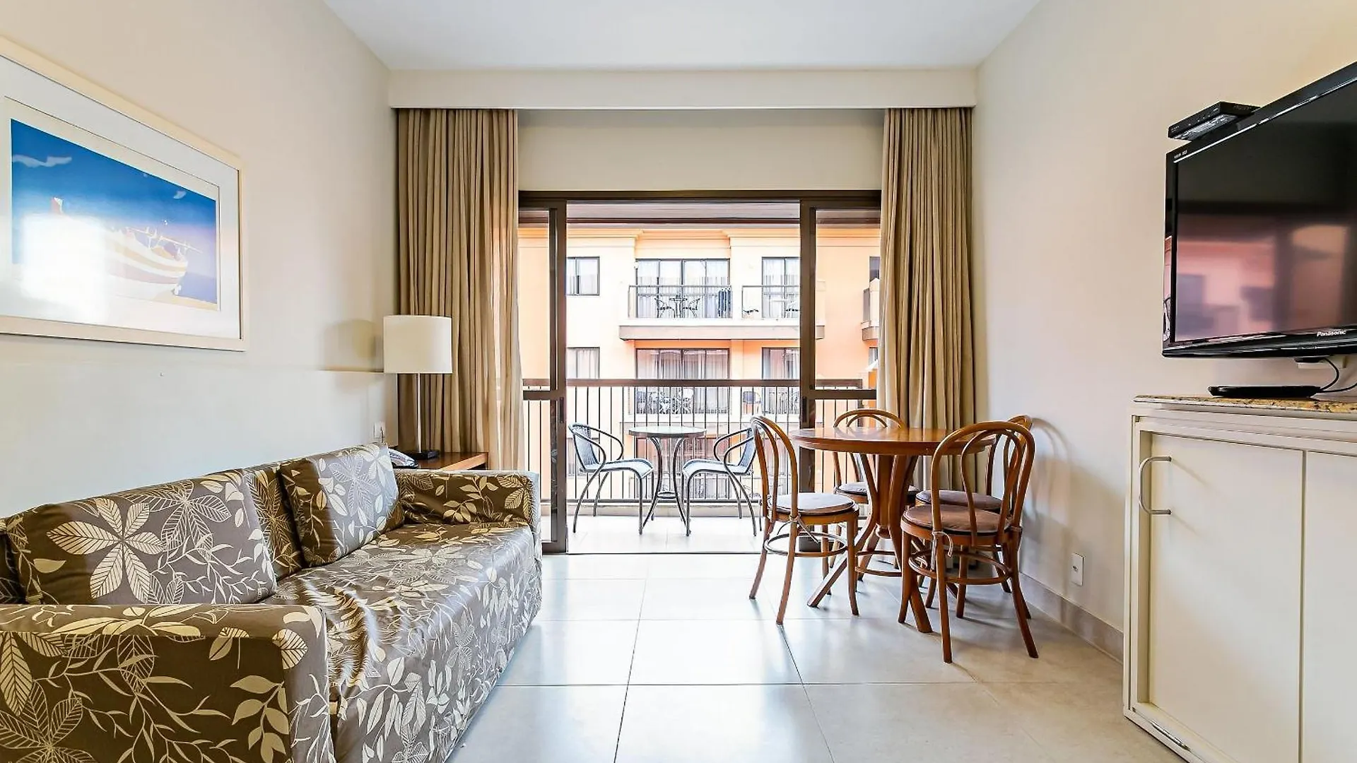 Resort pé na areia - Suítes JBVTOP Florianópolis