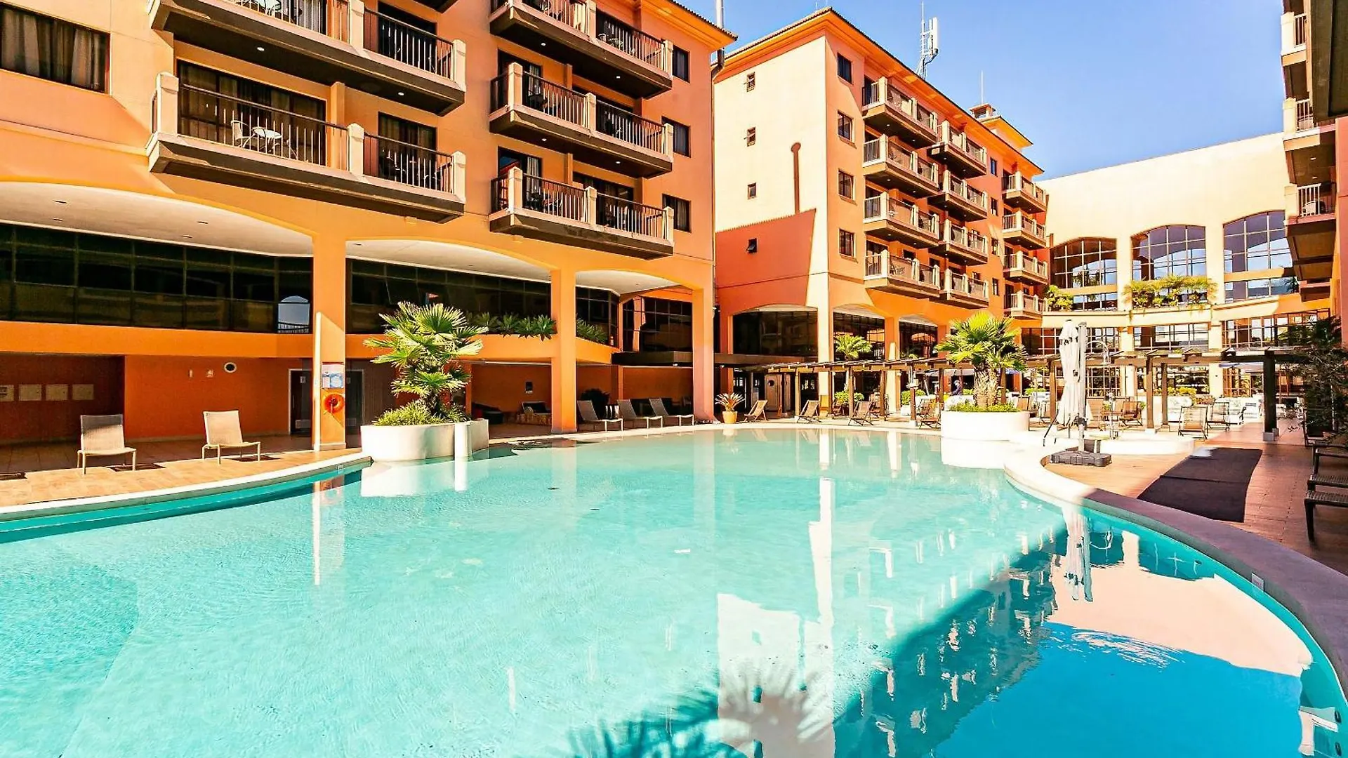 Resort pé na areia - Suítes JBVTOP Florianópolis