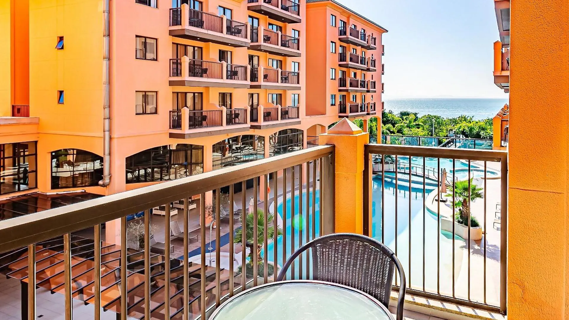 Resort pé na areia - Suítes JBVTOP Florianópolis