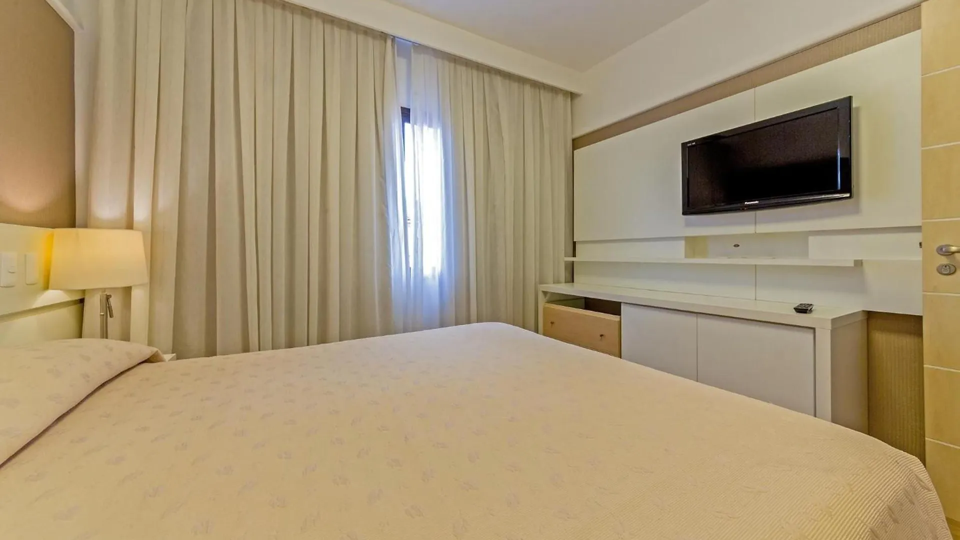 Resort Pe Na Areia - Suites Jbvtop Florianópolis